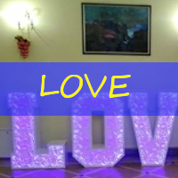 Napis LOVE - wynajem